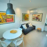 Seaview 30 Seconds To High Street & Ferry, 2x Double En-suite Bedrooms, Modern Whole Traditional Townhouse, Kitchen, Living Area, & Roof Terrace * Слима