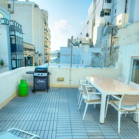 Сasa de vacaciones Seaview 30 Seconds To High Street & Ferry, 2x Double En-suite Bedrooms, Modern Whole Traditional Townhouse, Kitchen, Living Area, & Roof Terrace *